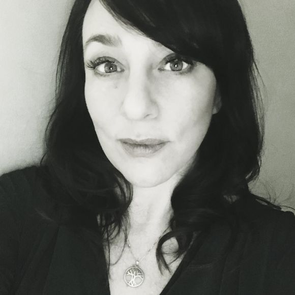 Meet your Posher, Darylyne - Picture 1 of 1